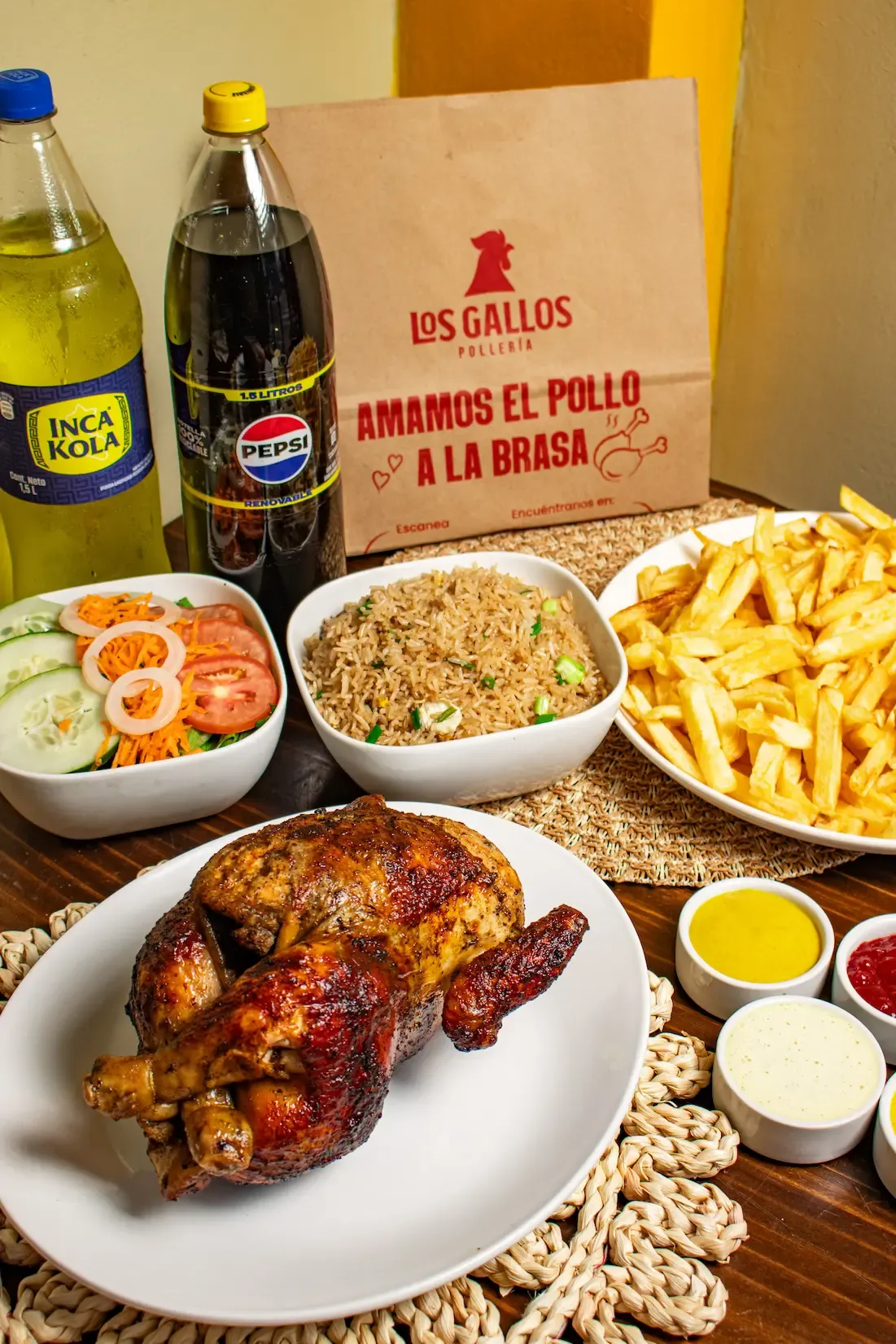 1 pollo + papas familiares + chaufa + Pepsi 1.5L