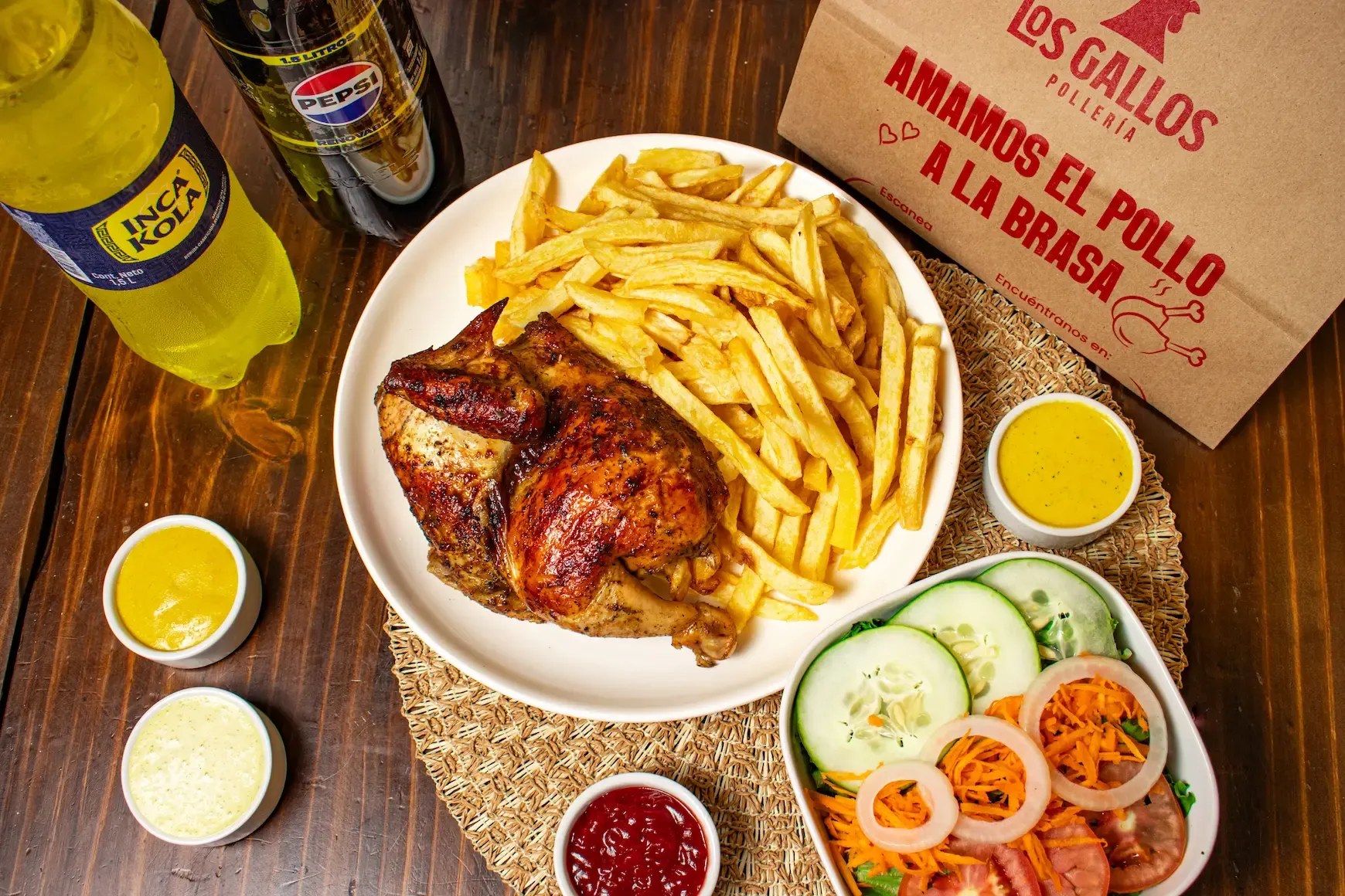 1/2 pollo + papas + ensalada + Gaseosa 1.5L