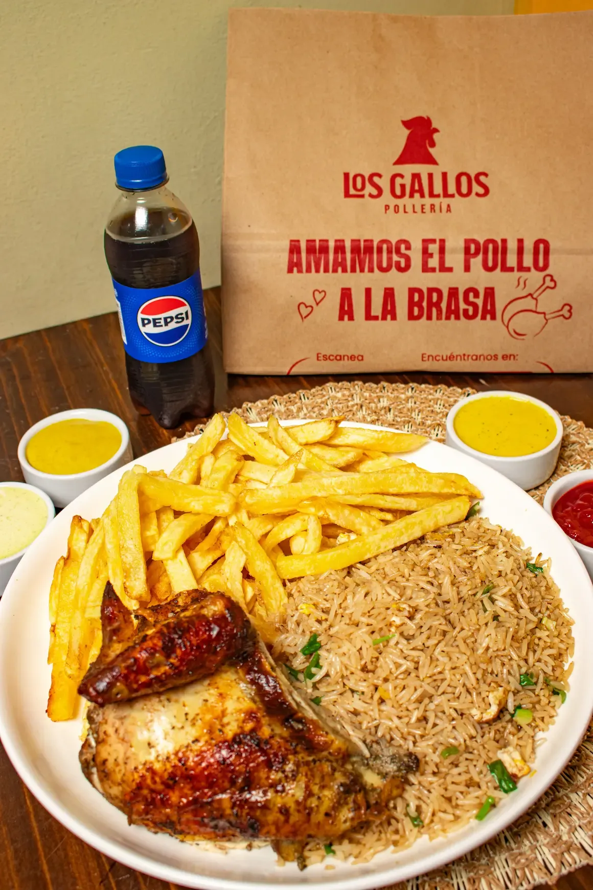 1/4 pollo + papas + chaufa + Pepsi 335ml
